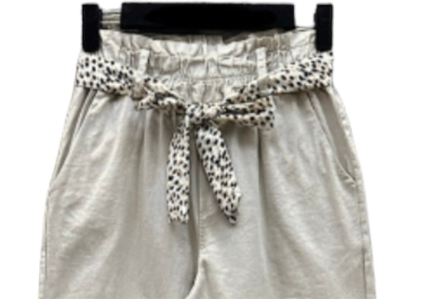 Pantalon André détails taille et coupe - vue HAUT 