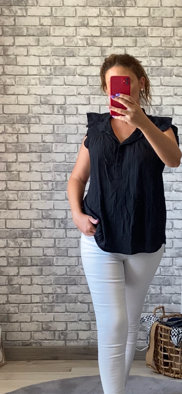 Haut noir femme élégant - vue de face portée"