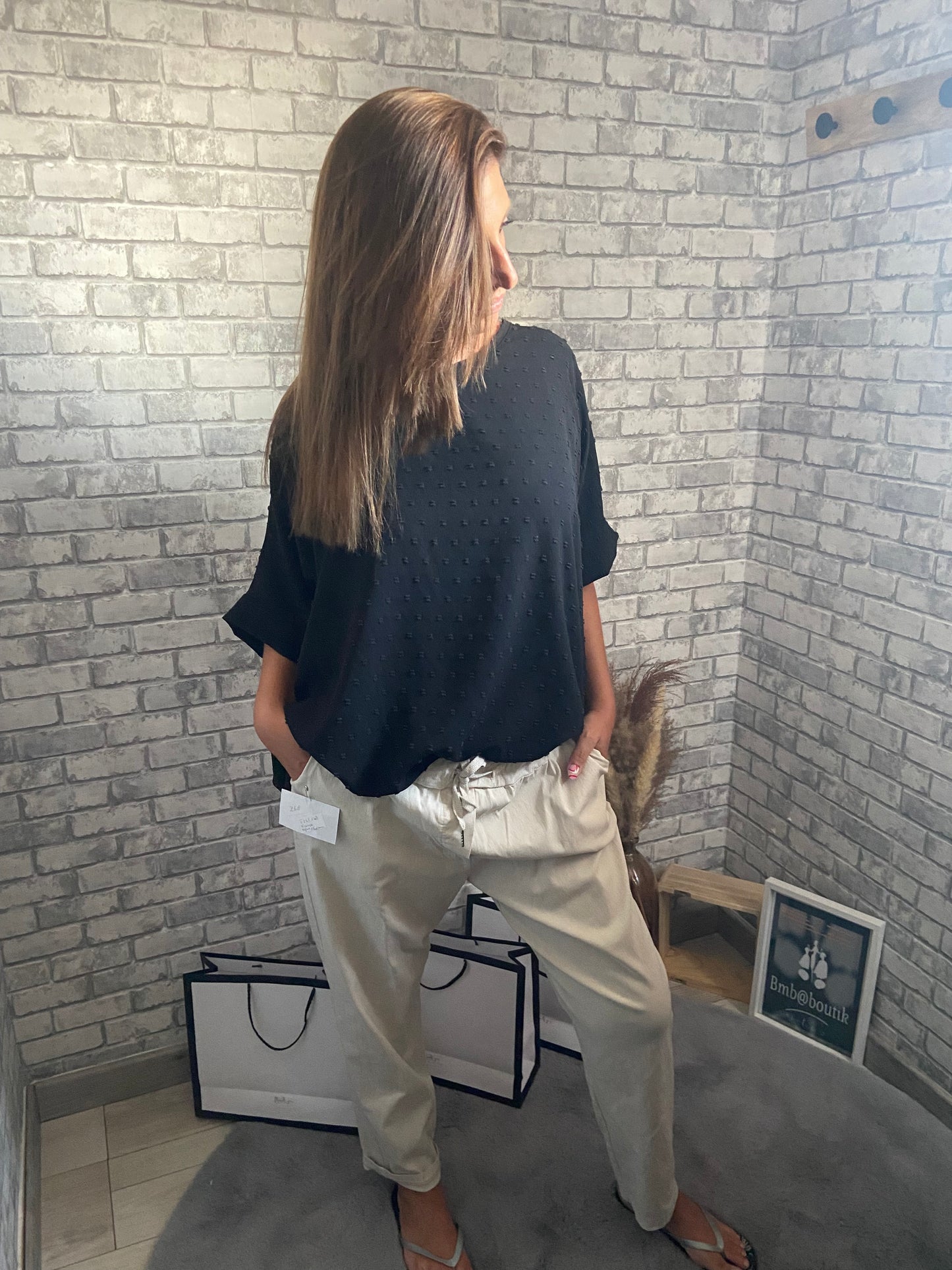  "T-shirt Dan'y - vue trois-quarts lifestyle casual"