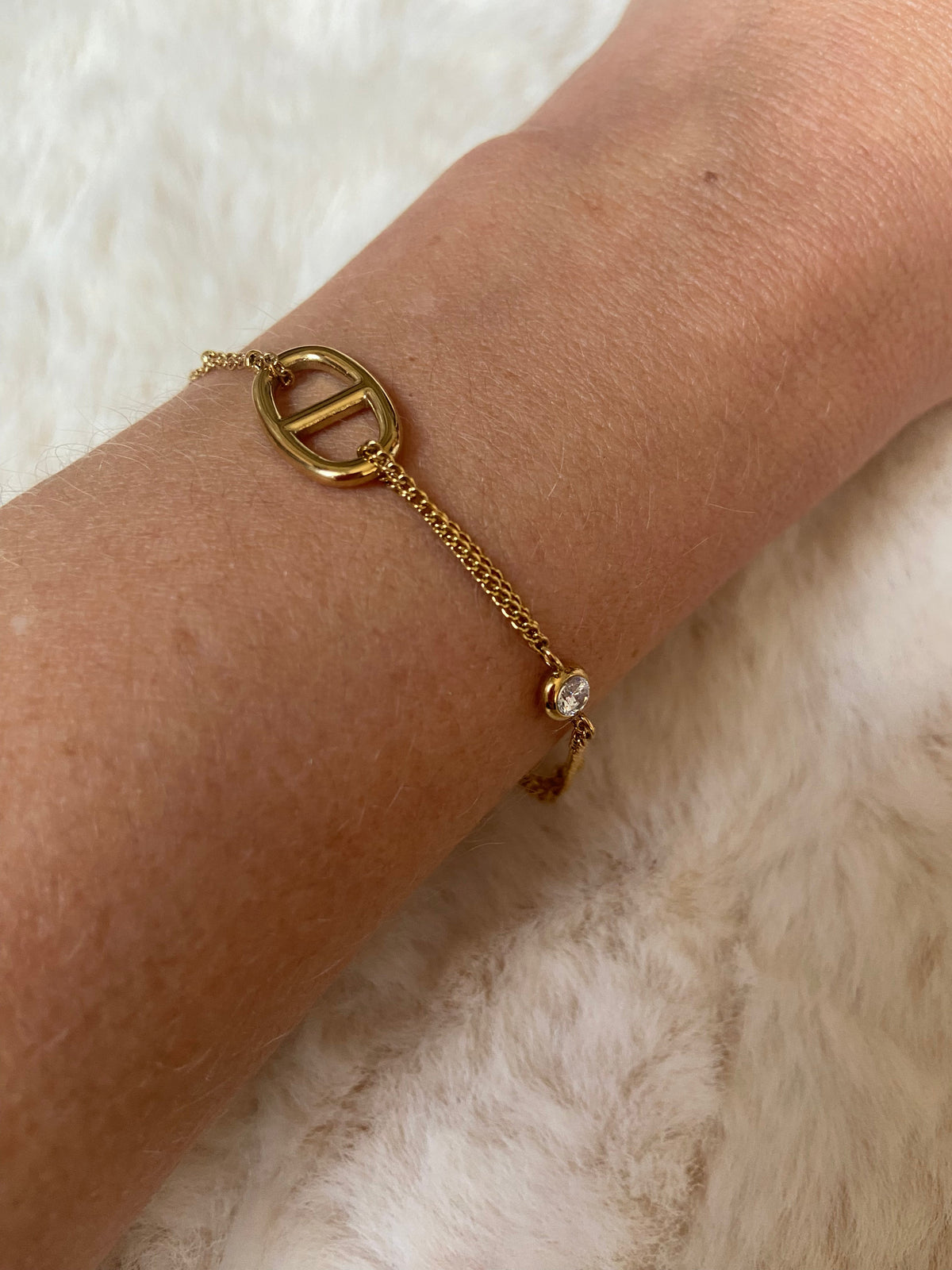 Bracelet femme à motif ovale