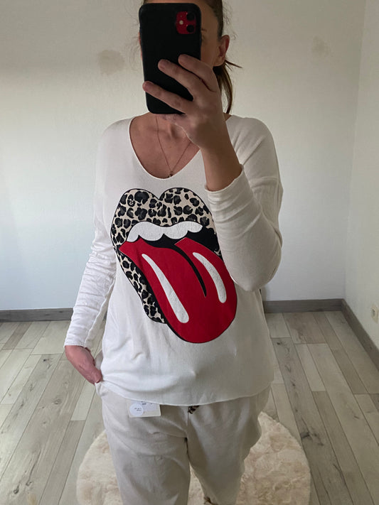 Pull femme motif bouche graphique - Style streetwear tendance original
