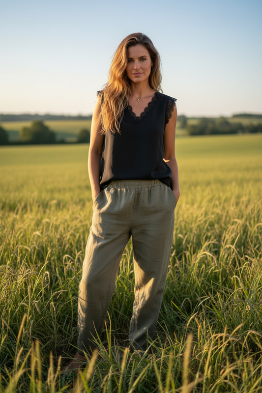 Look campagne bohème - Pantalon Lin Kaki + Top Dentelle Noir